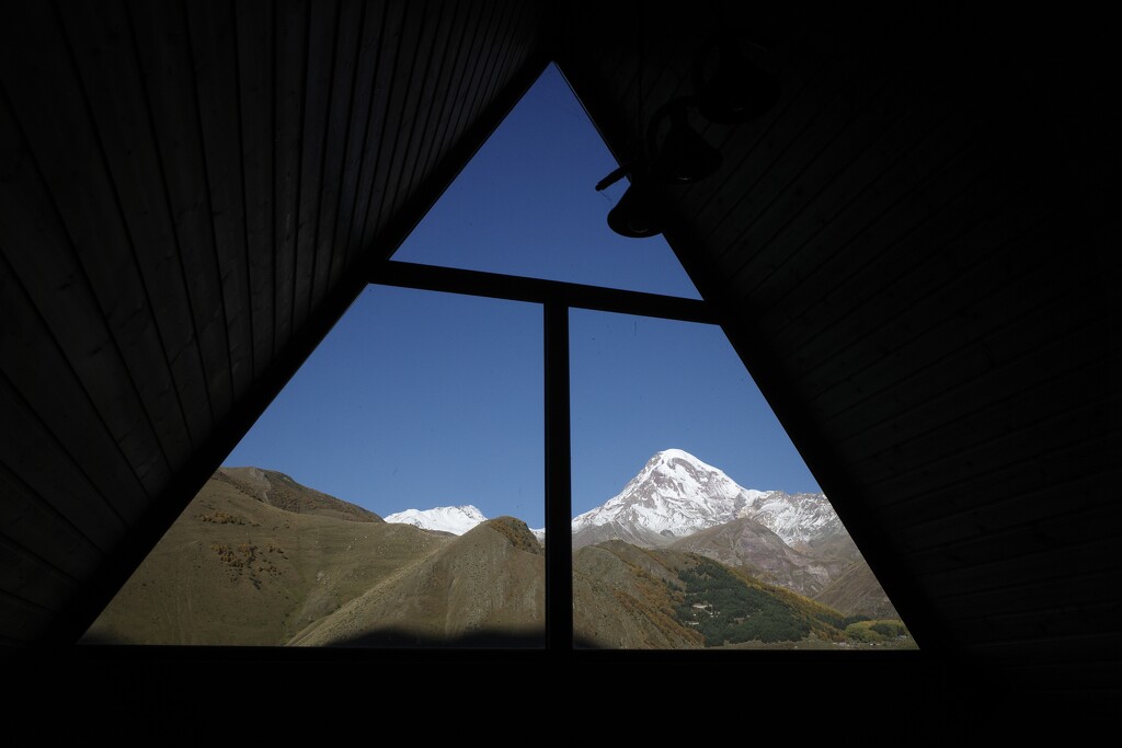 Triangular frame for Mount Kazbek by vincent24