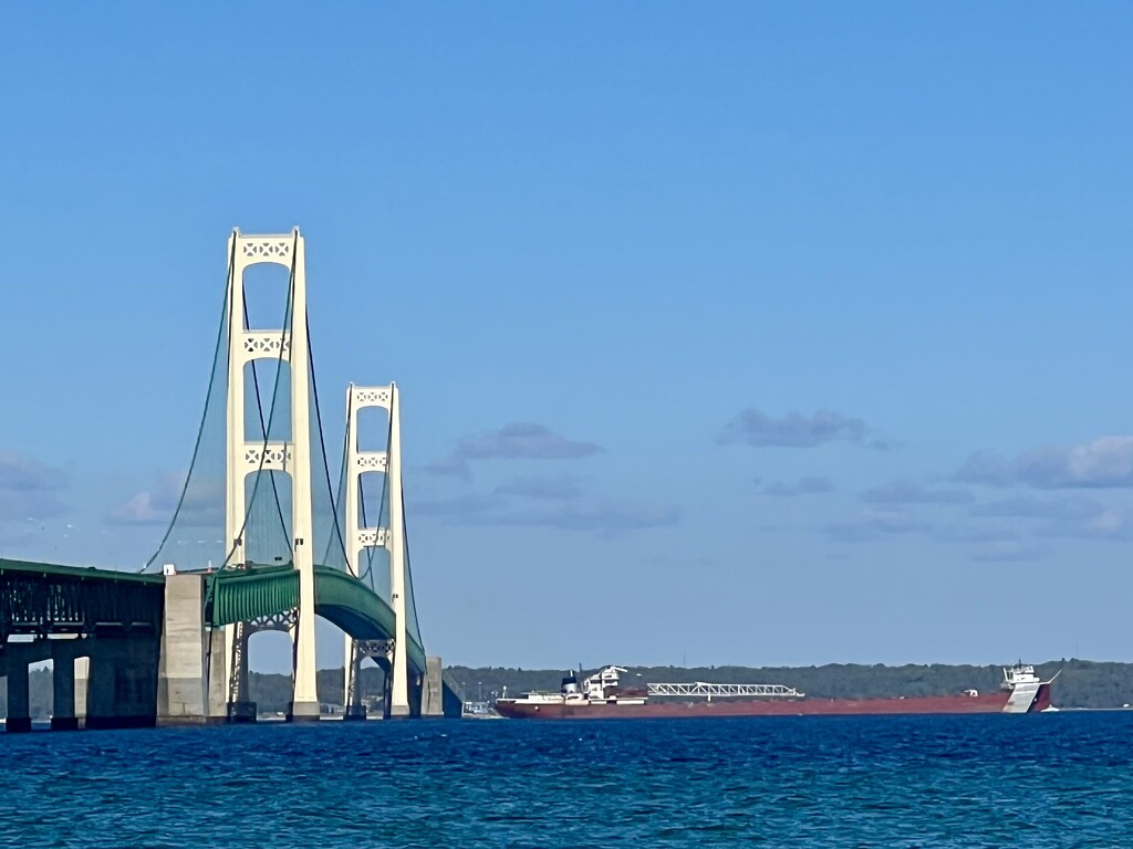 Straits of Mackinac by amyk