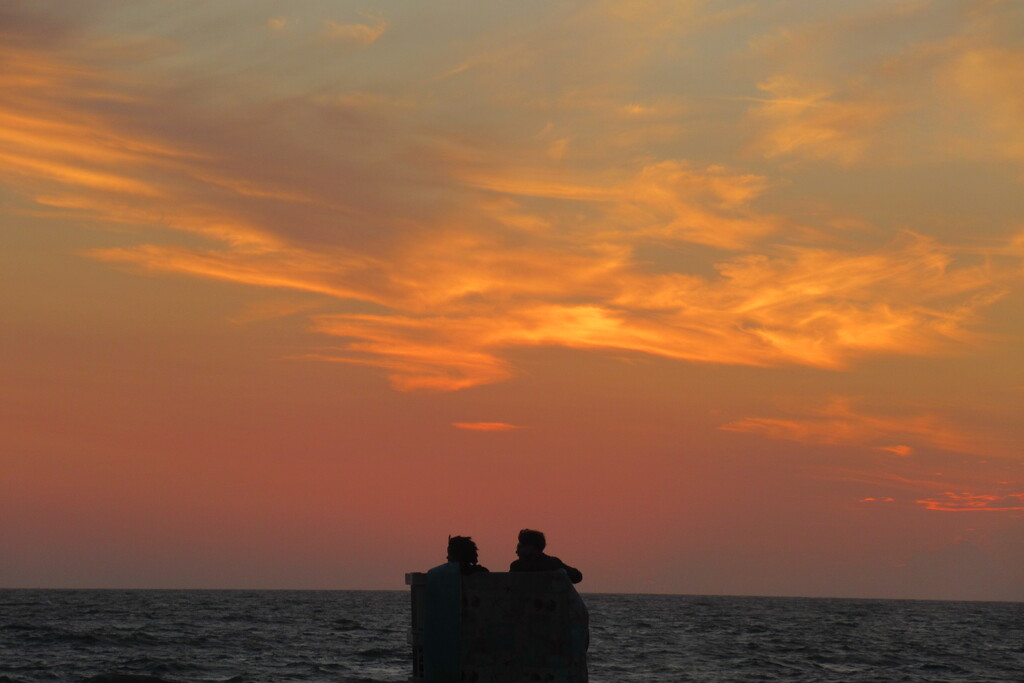 Sunrise at Virginia Beach  by granagringa