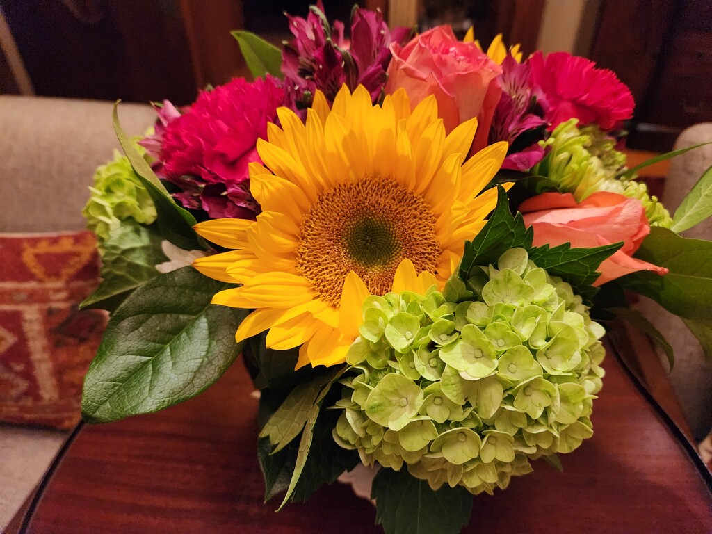 Floral arrangement by mariaostrowski