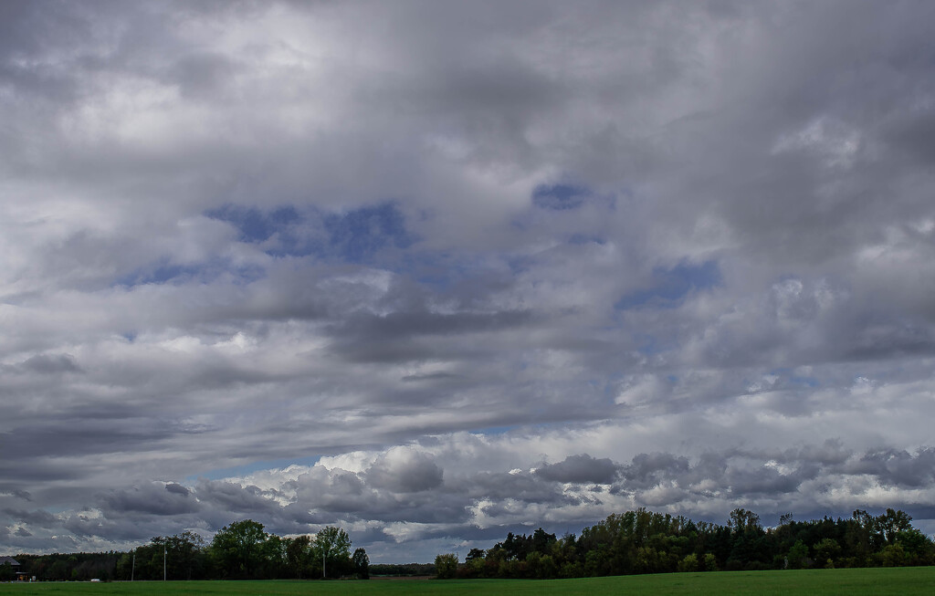 Cloudscape by darchibald