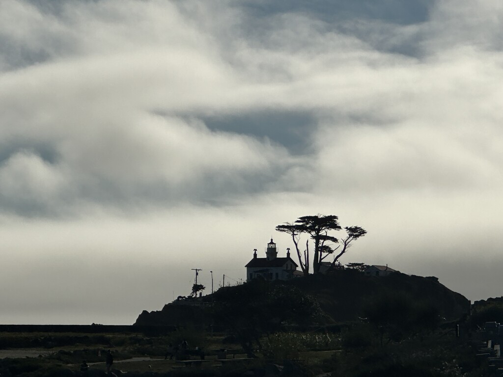 Battery Point Silhouette by pandorasecho