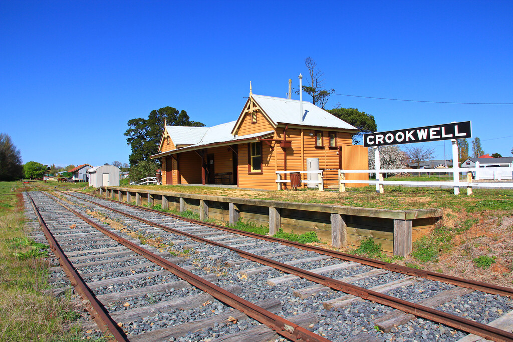 Crookwell railway station by leggzy