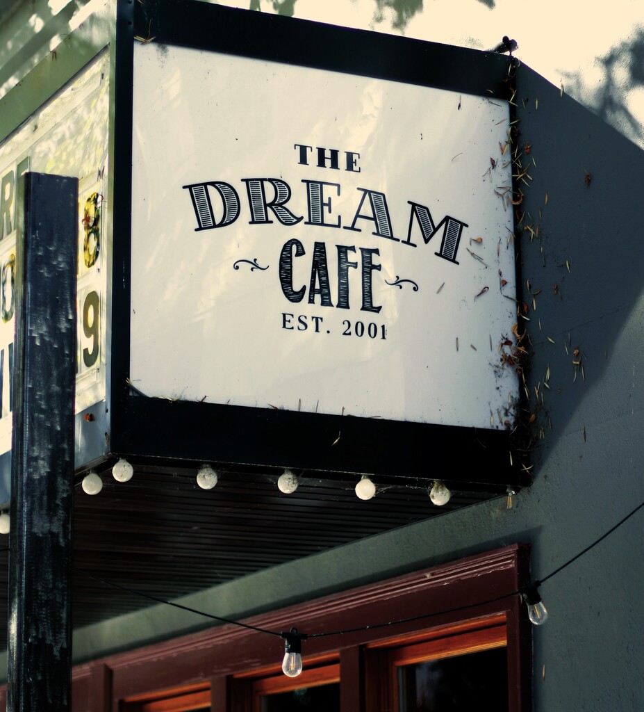 THE DREAM CAFE by jerzyfotos