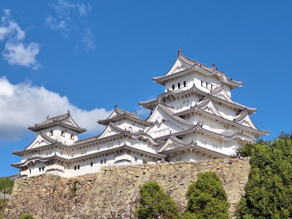 Himeji Castle by jackies365