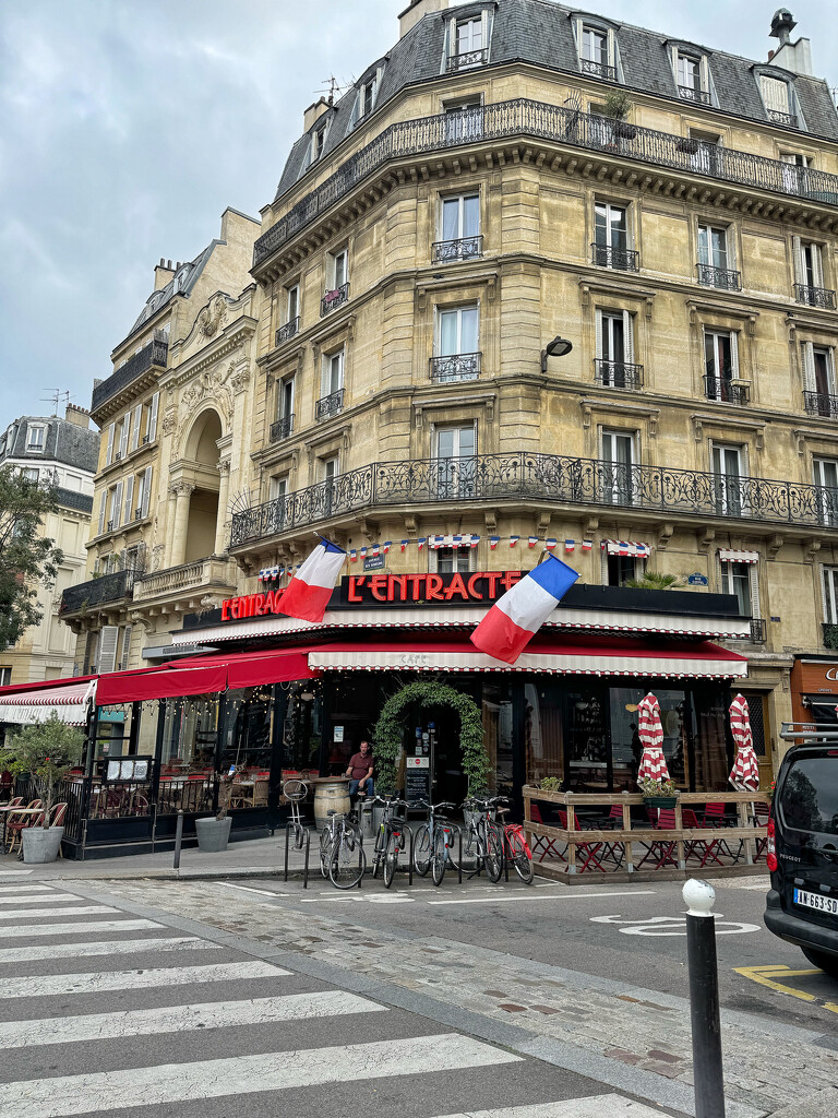 French café.  by cocobella