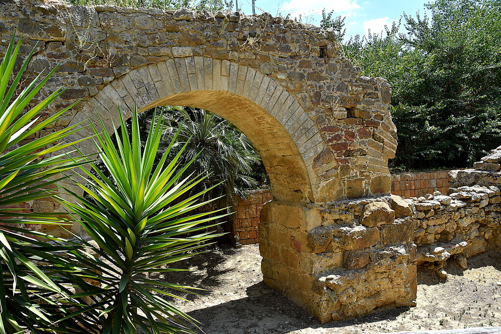 VILLA ROMANA DEL CASALE  by sangwann