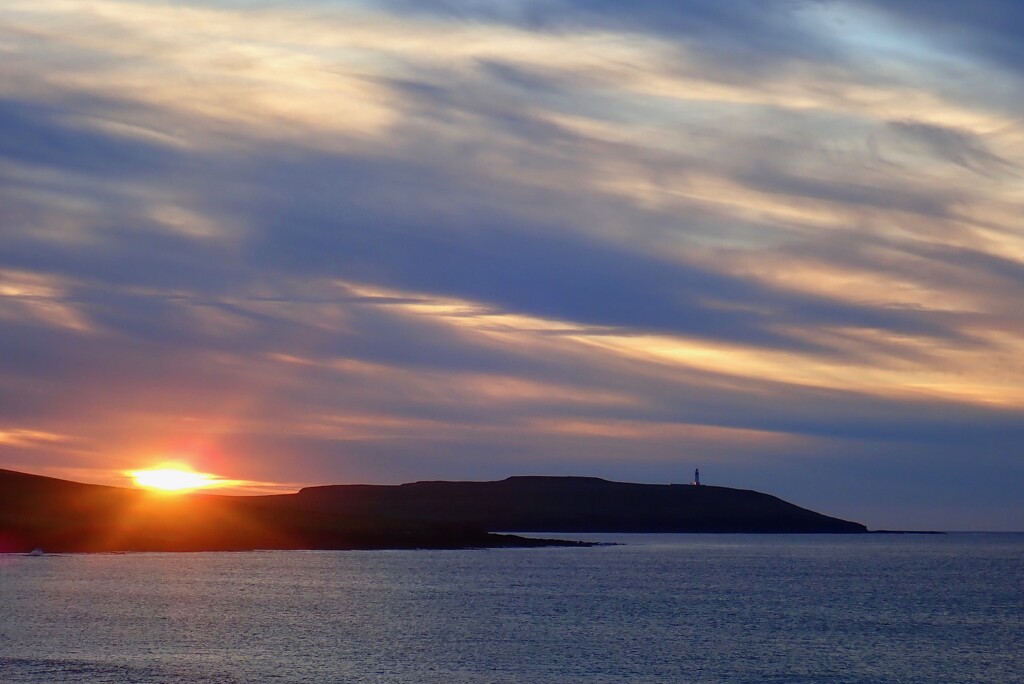 ORKNEY SUNDOWN by markp