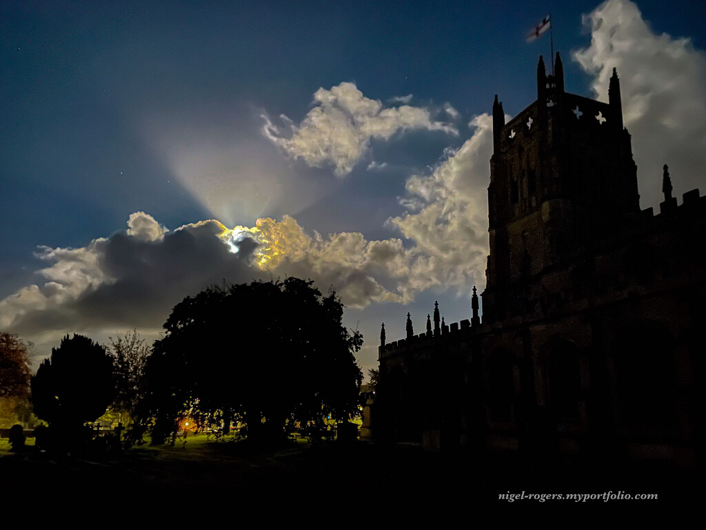 The Hunter's rays by nigelrogers