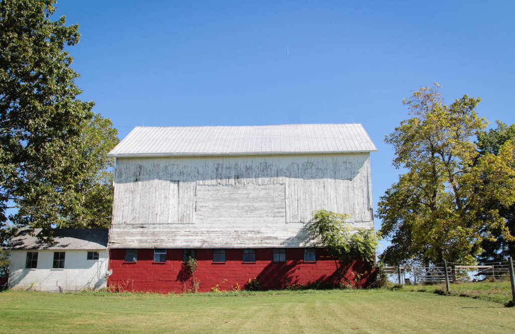 A barn by mittens