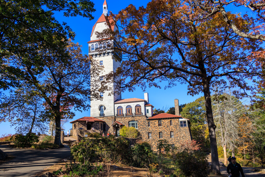 Hiking to the tower by batfish