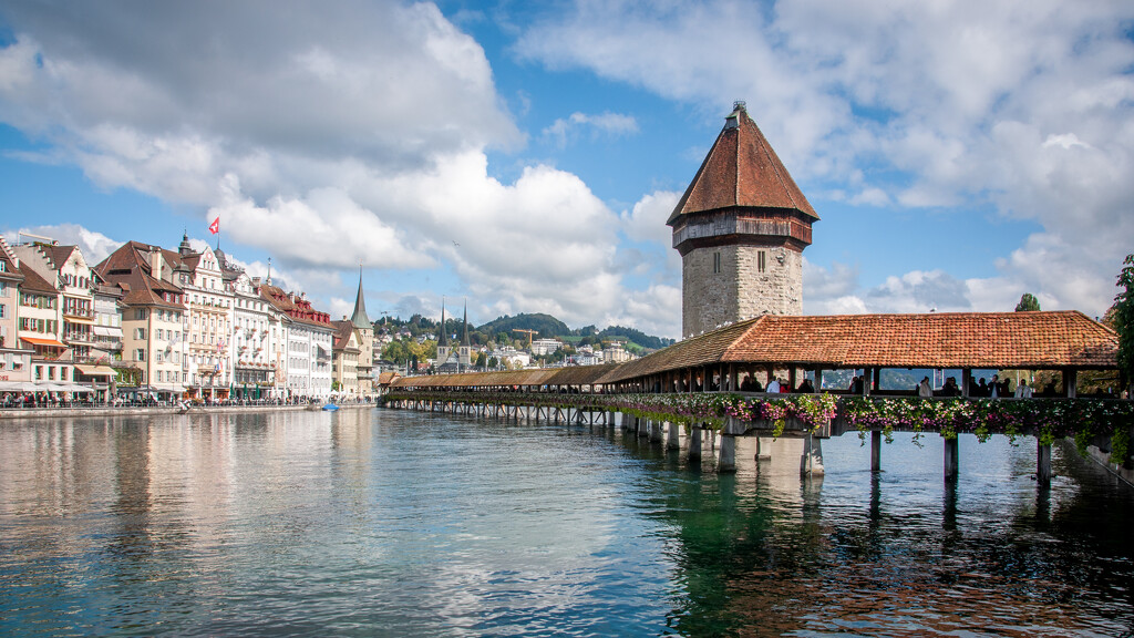 Chapel Bridge by kwind