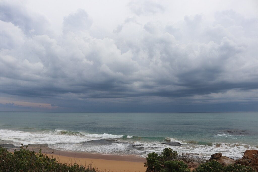 Storm rolling in by gilbertwood