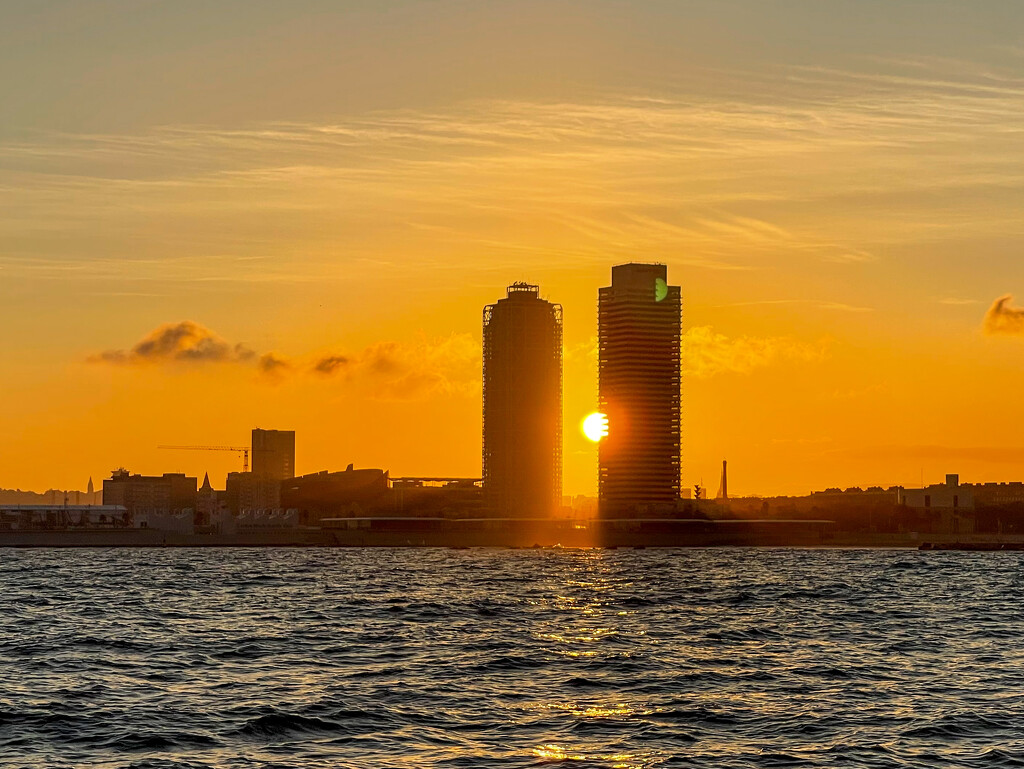 Sunset over Barcelona  by christinav