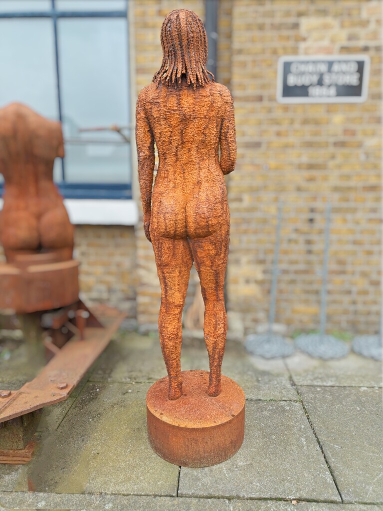 Rusting Woman by billyboy