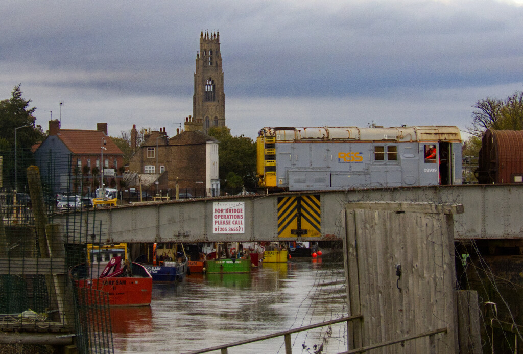 A Working View of the Quay by redbiro