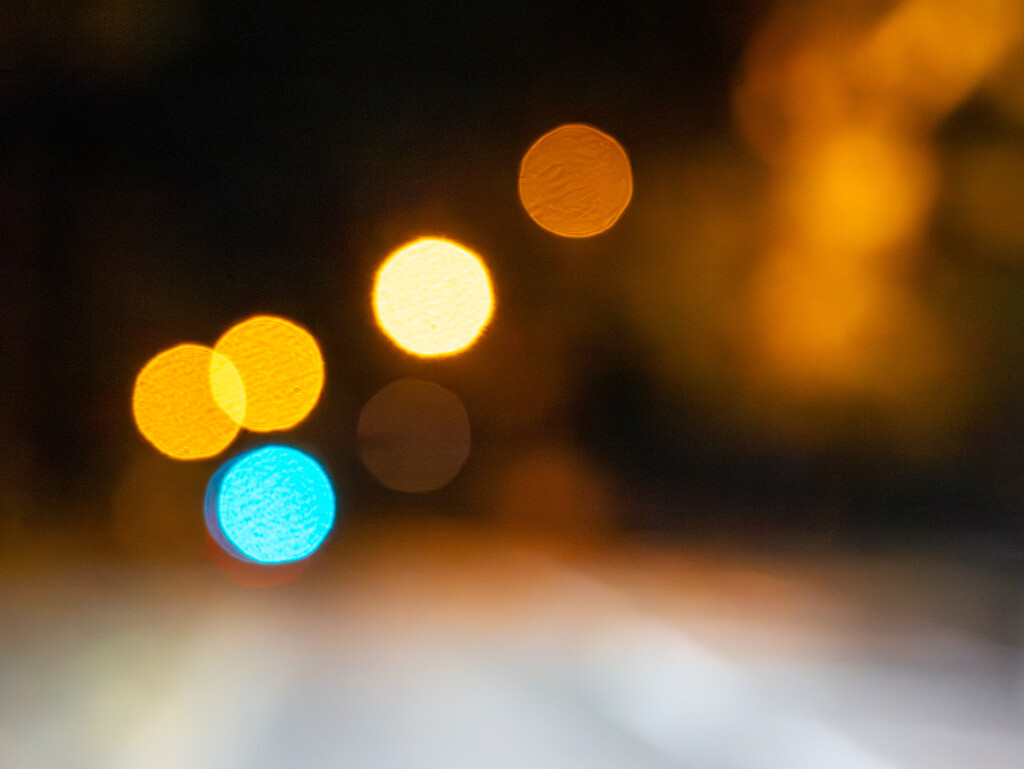 Traffic light bokeh by iannicolarps