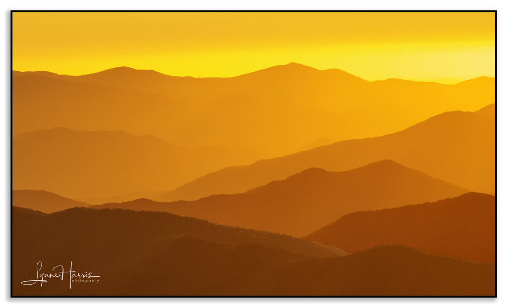 Another Sunset in the Smokies by lynne5477