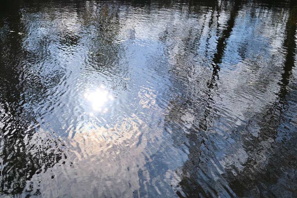 canal ripples by kametty