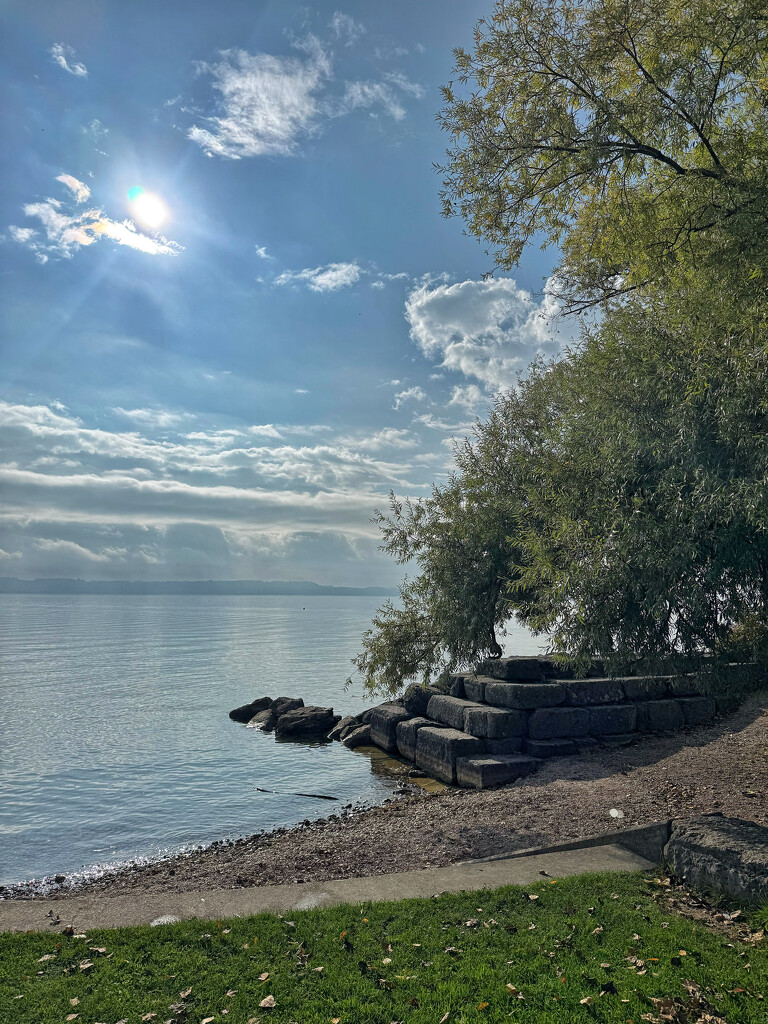 Neuchatel lake.  by cocobella