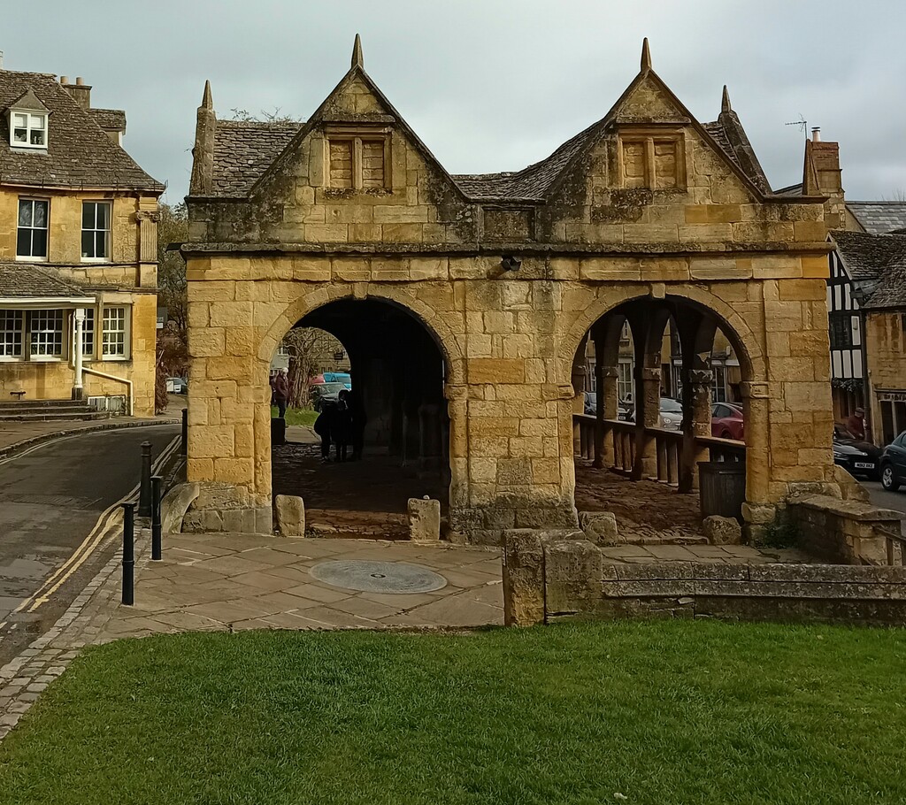 The Wool Market, Chipping Campden by flowerfairyann