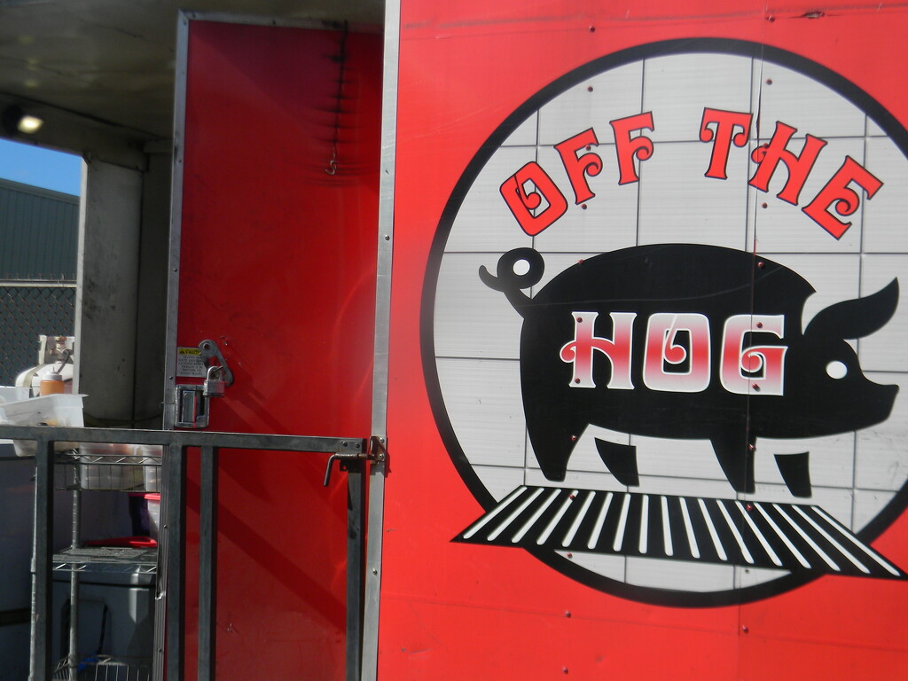 Off the Hog Food Truck  by sfeldphotos