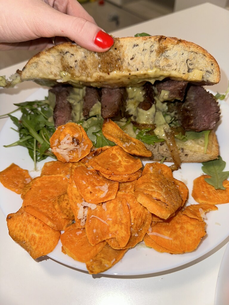 Steak sandwich and sweet potato chips 😍 by selenaiacob