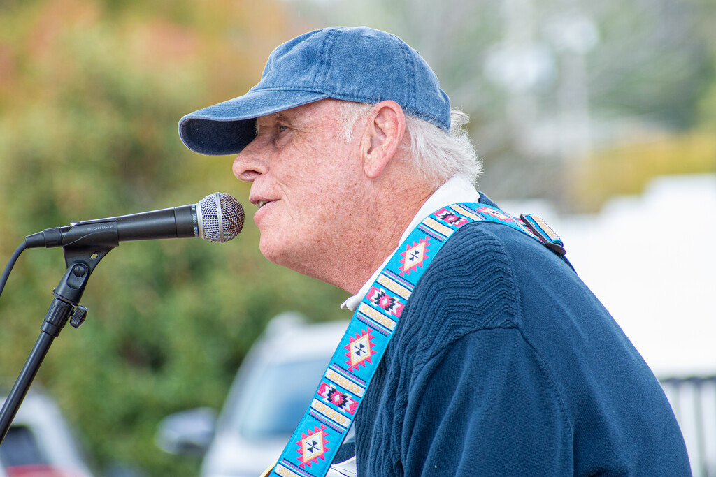 Courthouse Square performer... by thewatersphotos