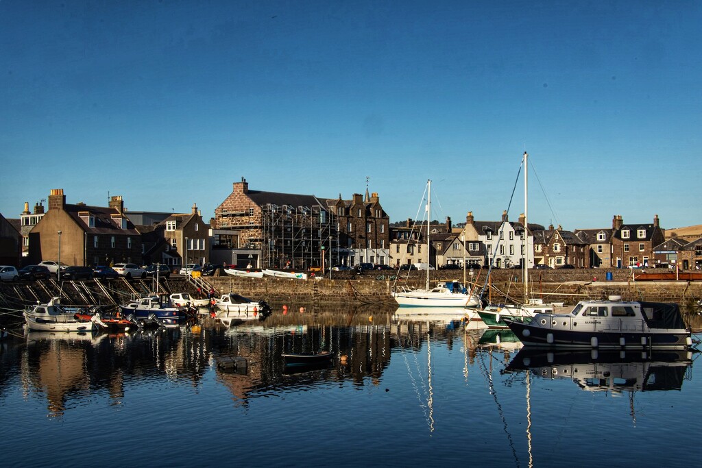 Stonehaven harbour on a calm day. by billdavidson