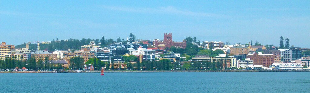 Newcastle Panorama by onewing