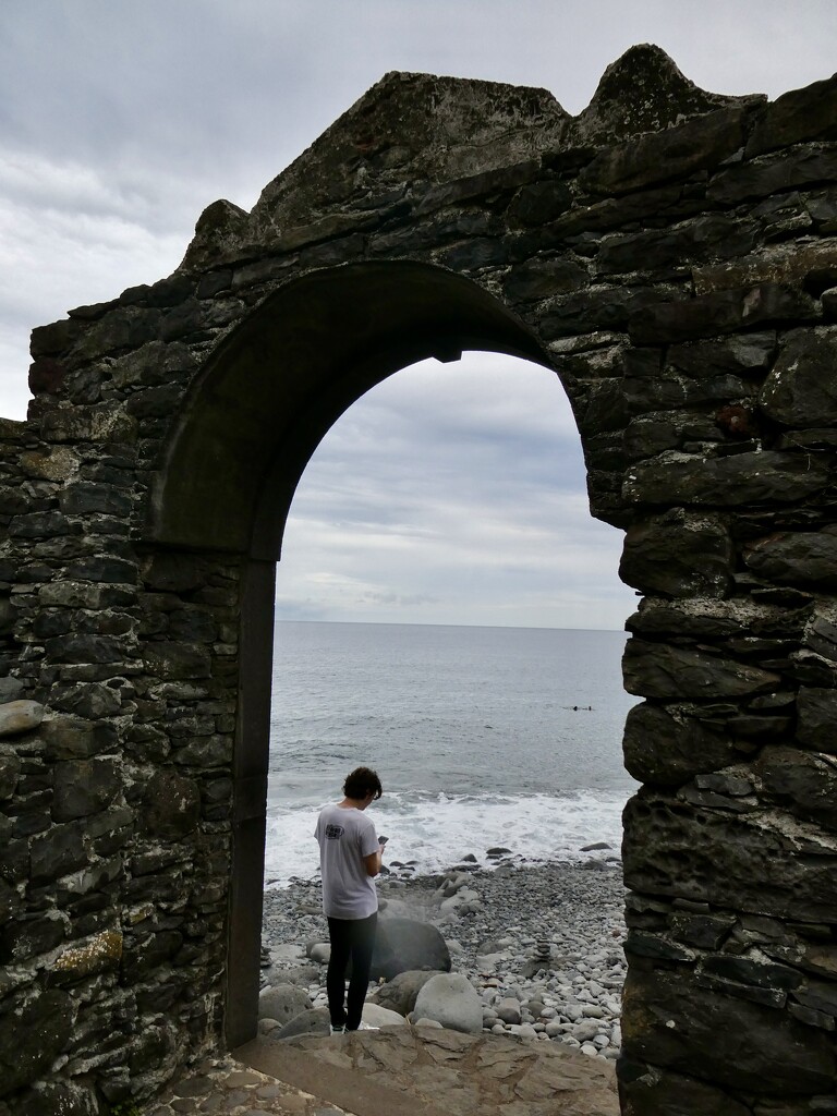 Ruinas de Sao Jorge by orchid99