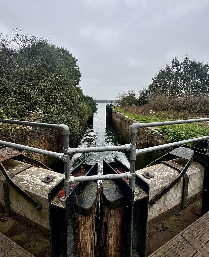 Looking from the lock. by wakelys