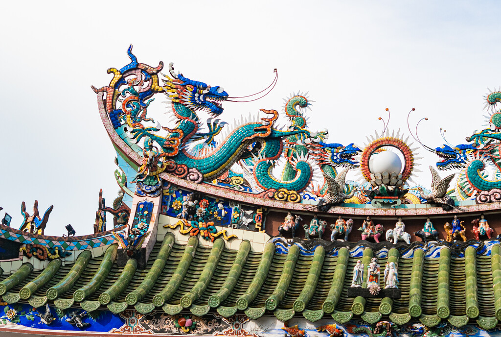 The Roof of Cheah Kongsi Temple Armenian Street by ianjb21