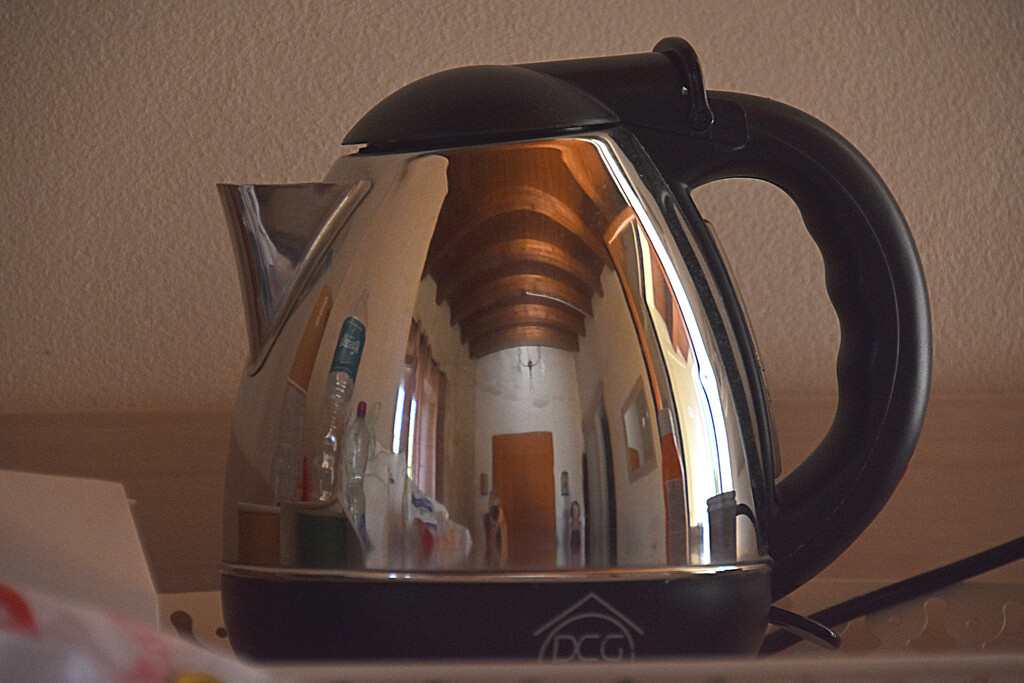 USEFUL ELECTRIC KETTLE by sangwann