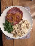 1st Nov 2024 - Gammon, Mac & Peas