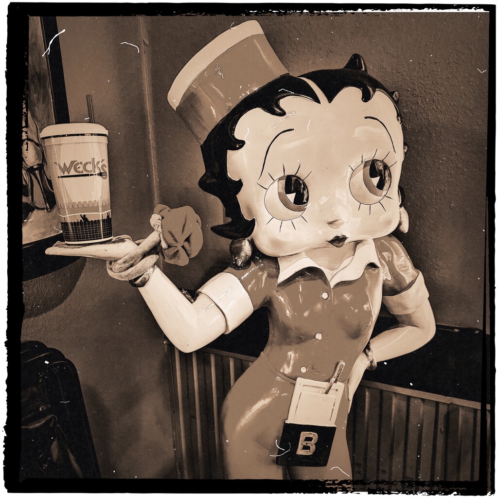 Boop Betty on Hipstamatic by jeffjones