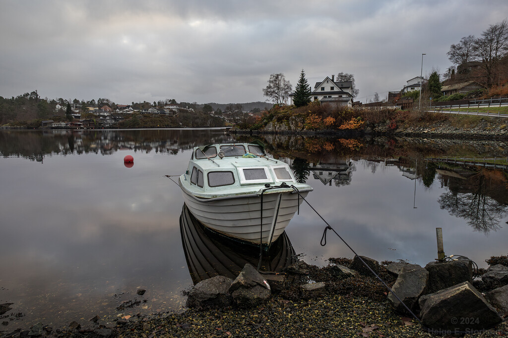 Moored by helstor365