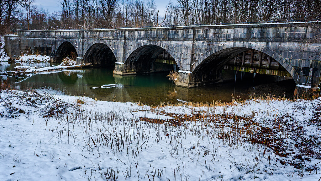 Erie Canal Aqueduct Over Nine Mile Creek by toddmarsh
