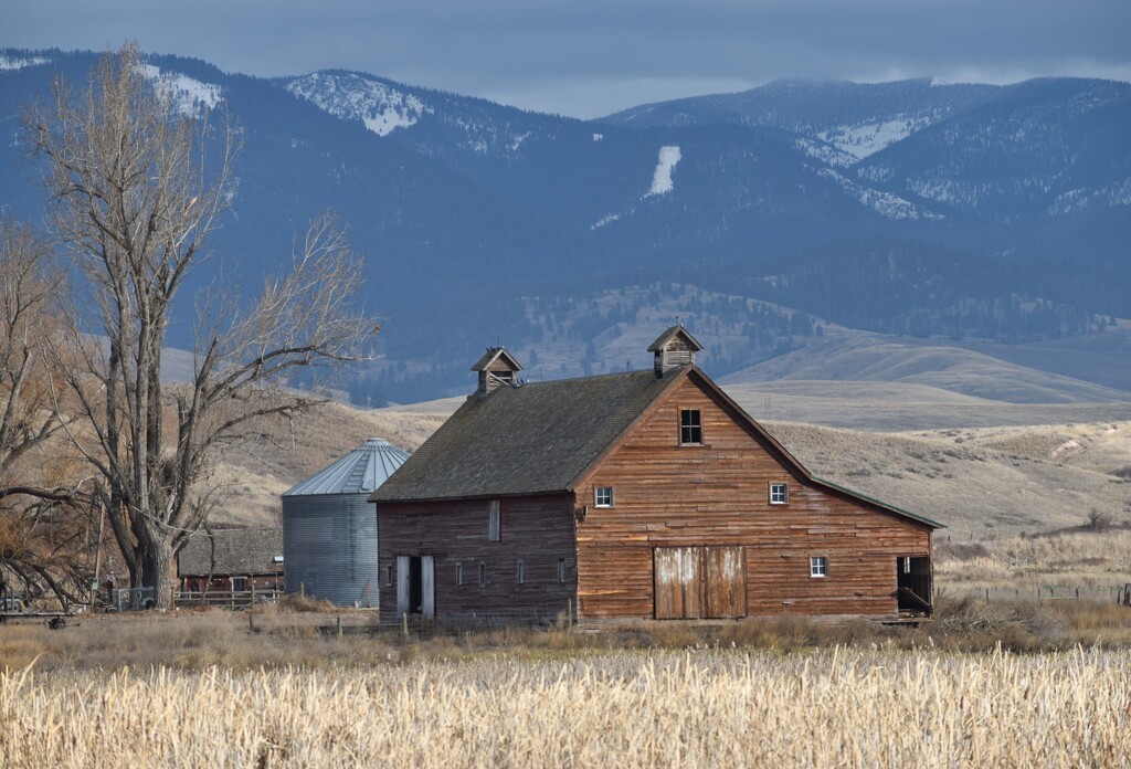 In The Shadow Of The Mountains by bjywamer