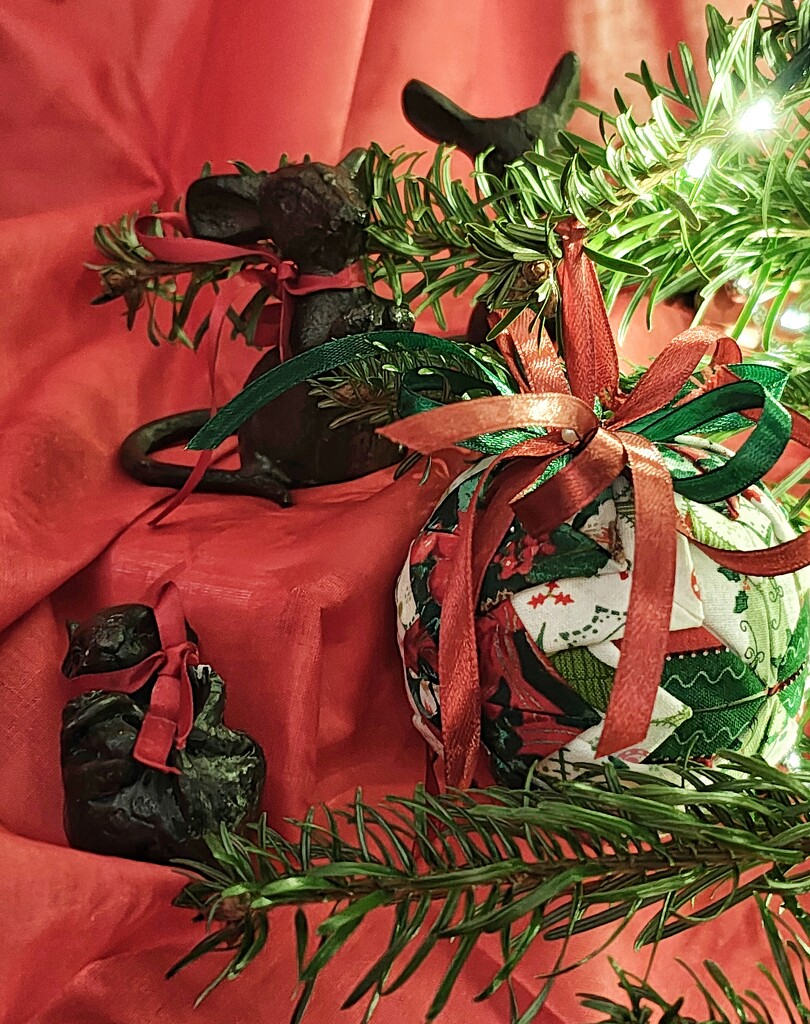 Festive Greenery, Reddery, Baublery and Christmicery  by 30pics4jackiesdiamond