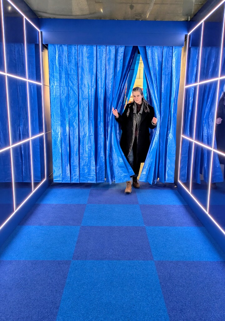 Through the blue curtain  by boxplayer