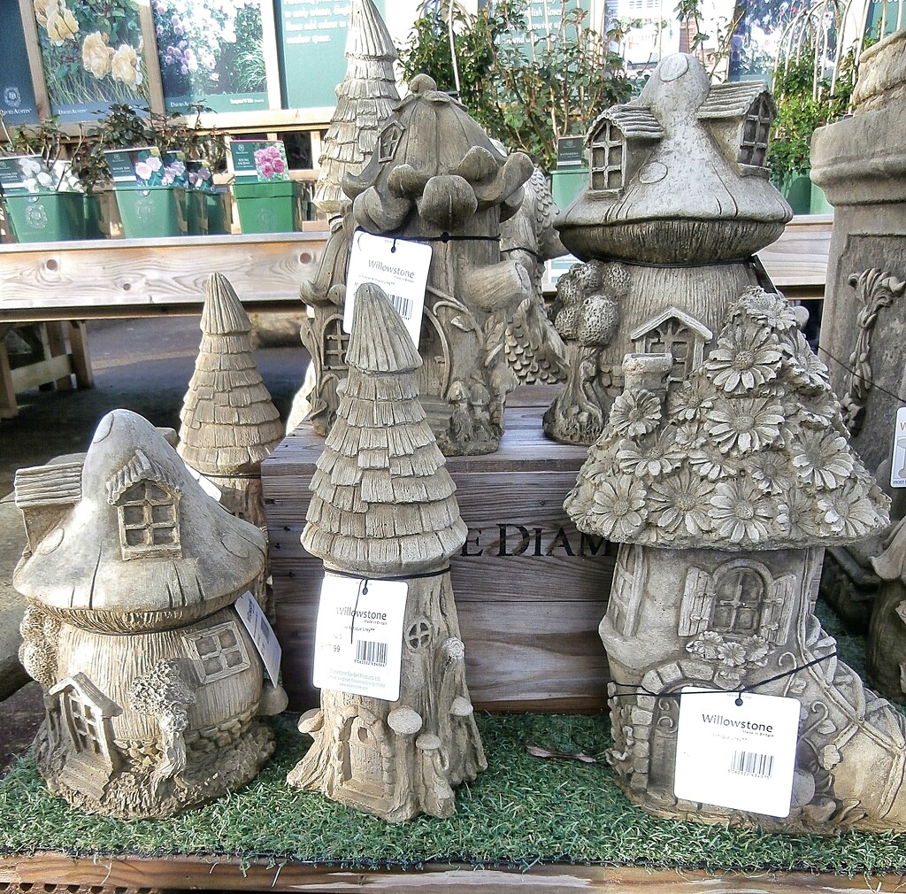 Fairy Houses....... by cutekitty