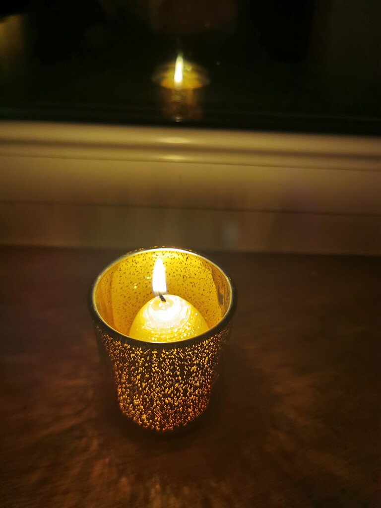 Holocaust Memorial Day  by plainjaneandnononsense