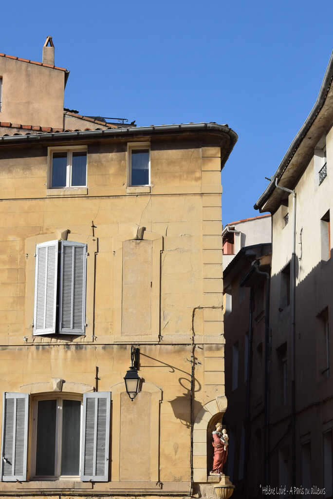 Somewhere in Aix en Provence by parisouailleurs