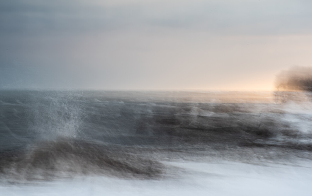 Dawn on Lake Ontario by darchibald