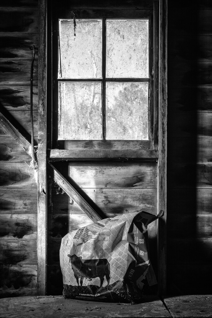 barn window by aecasey