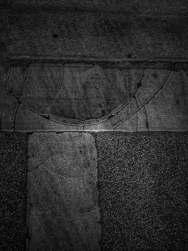 Pavement by joemuli