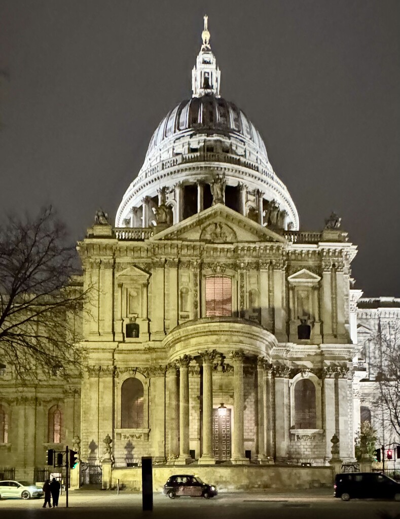 St Paul’s at night  by jeremyccc