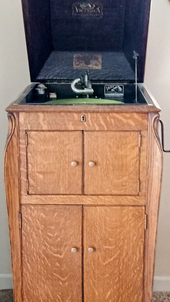 Vintage Phonograph - Color version by bjywamer