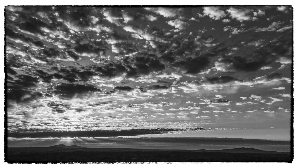 Sun Rays by kvphoto